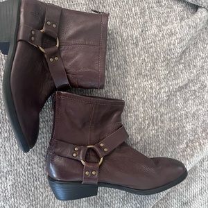Frye Phillip Harness Youth size 3.5